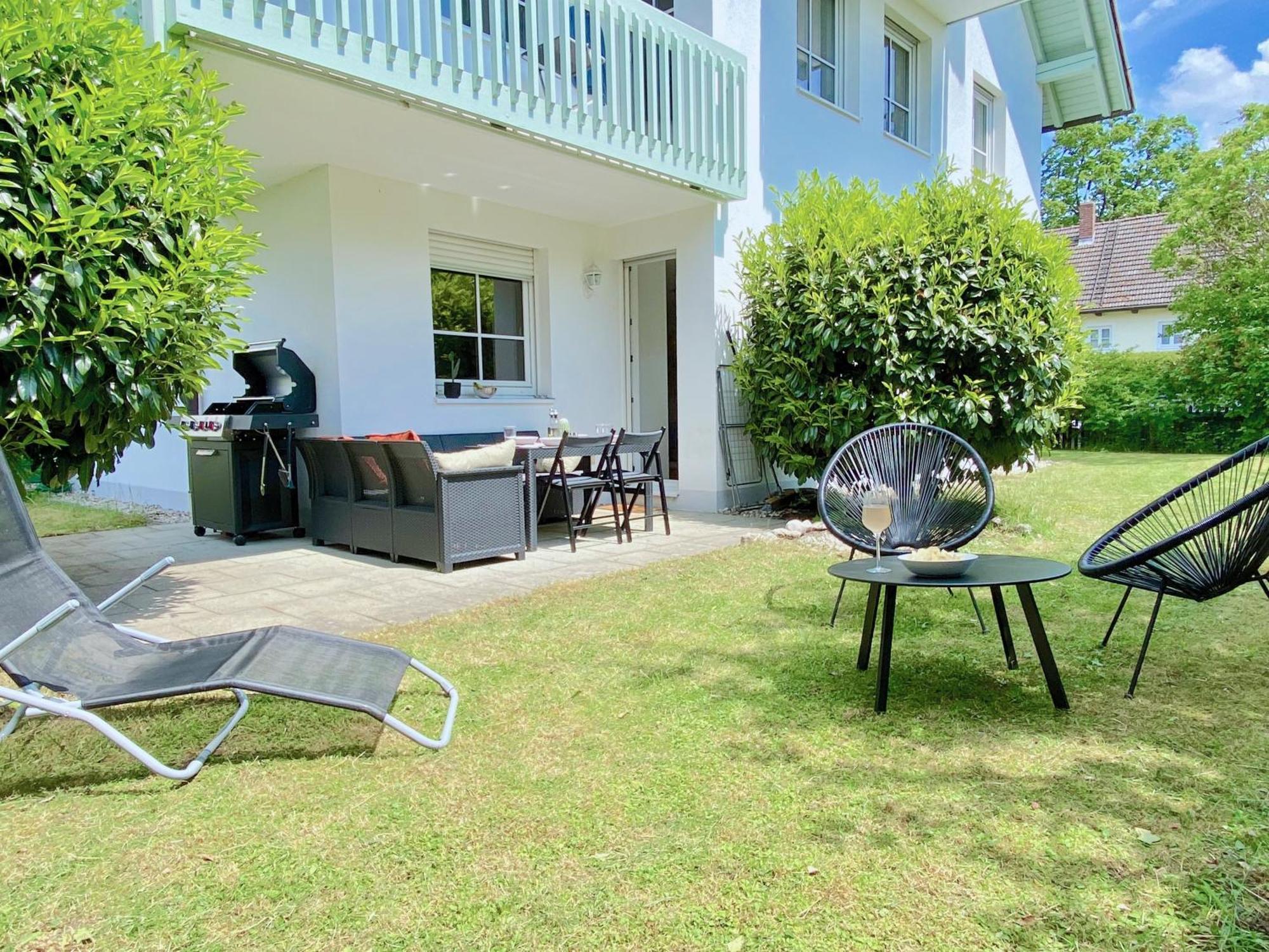Snug Stays 1 I 3-Zimmer Design Apartment Am See Mit Garten I Home Office I Highspeed Wifi Weßling Екстериор снимка